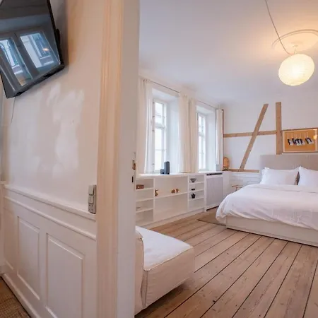 Apartament Charming 2br In K