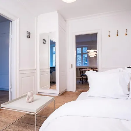 Apartament Charming 2br In K Kopenhaga
